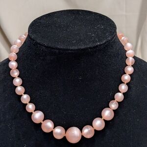 Vintage 1950 Moonglow Pink Pearl Necklace
